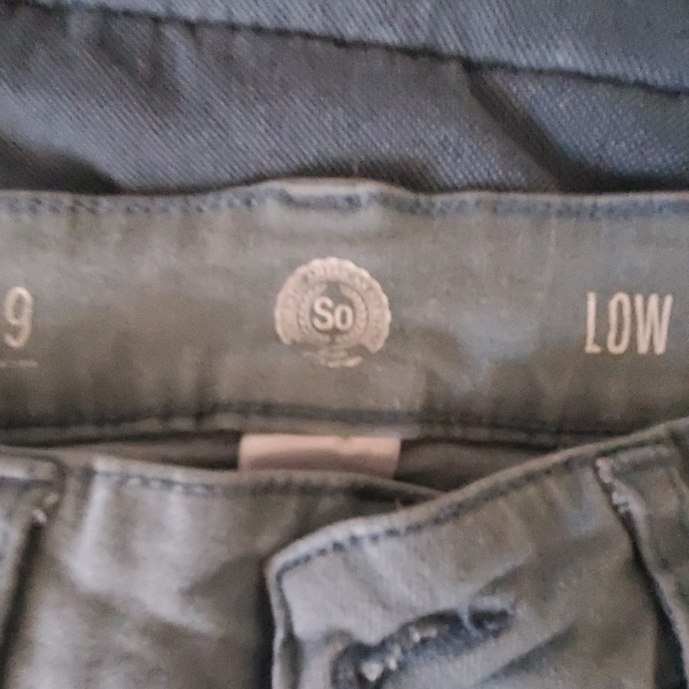 Jeans - Picture 2 of 3